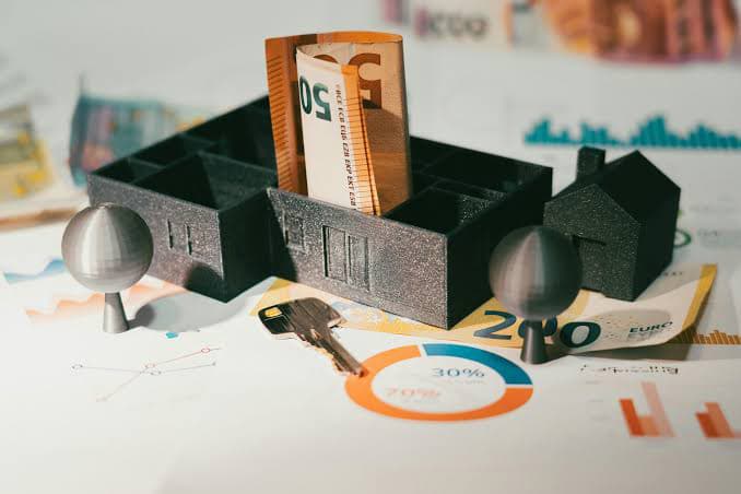 How to Earn Like a Bank, Not a Landlord: The structure of Mezzanine Debt and Preferred Equity in US Commercial Real Estate